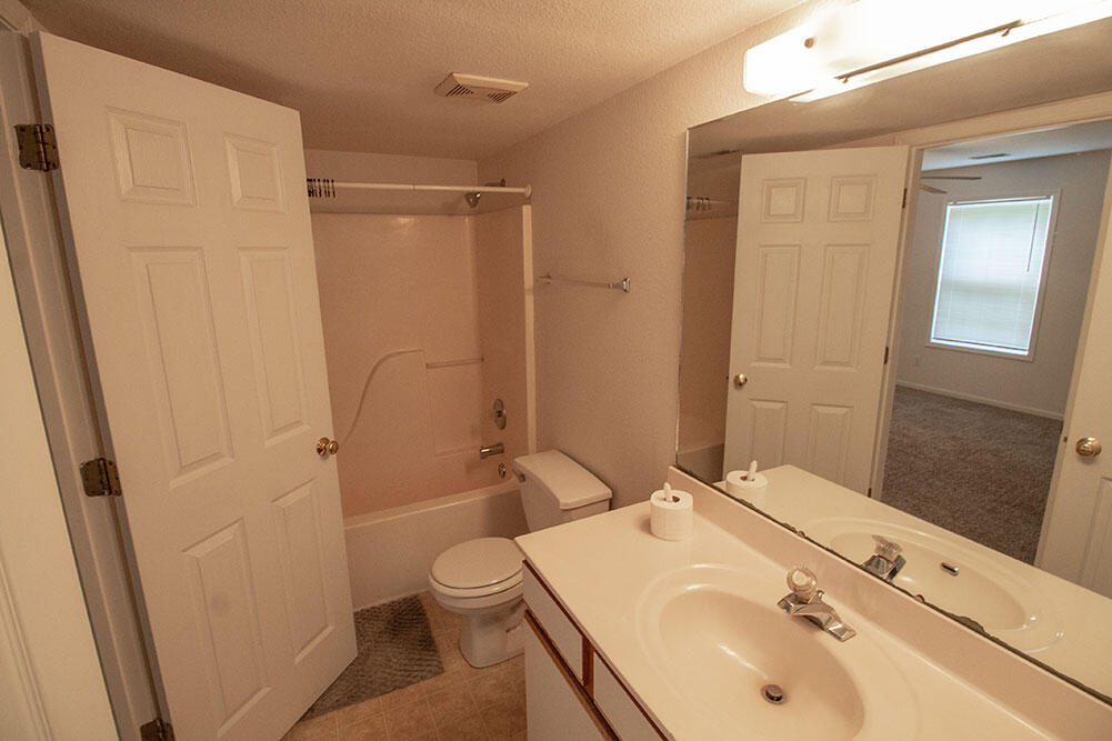 5200 Tessa Way Property Photo 13