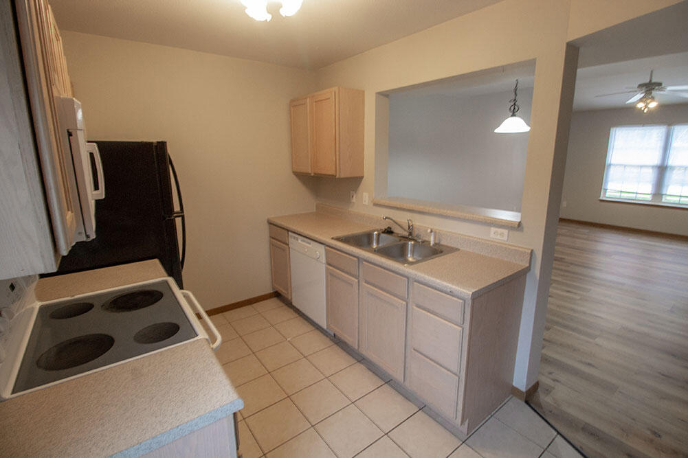 1516 Citadel Dr Property Photo 7