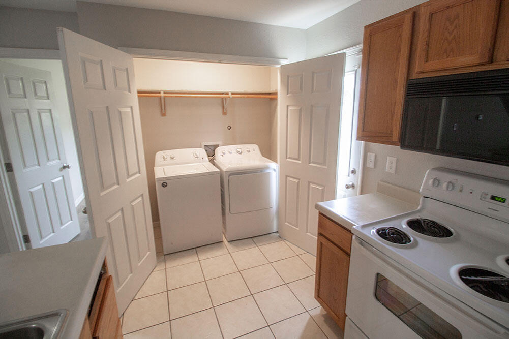 1602 High Quest Cir Property Photo 8
