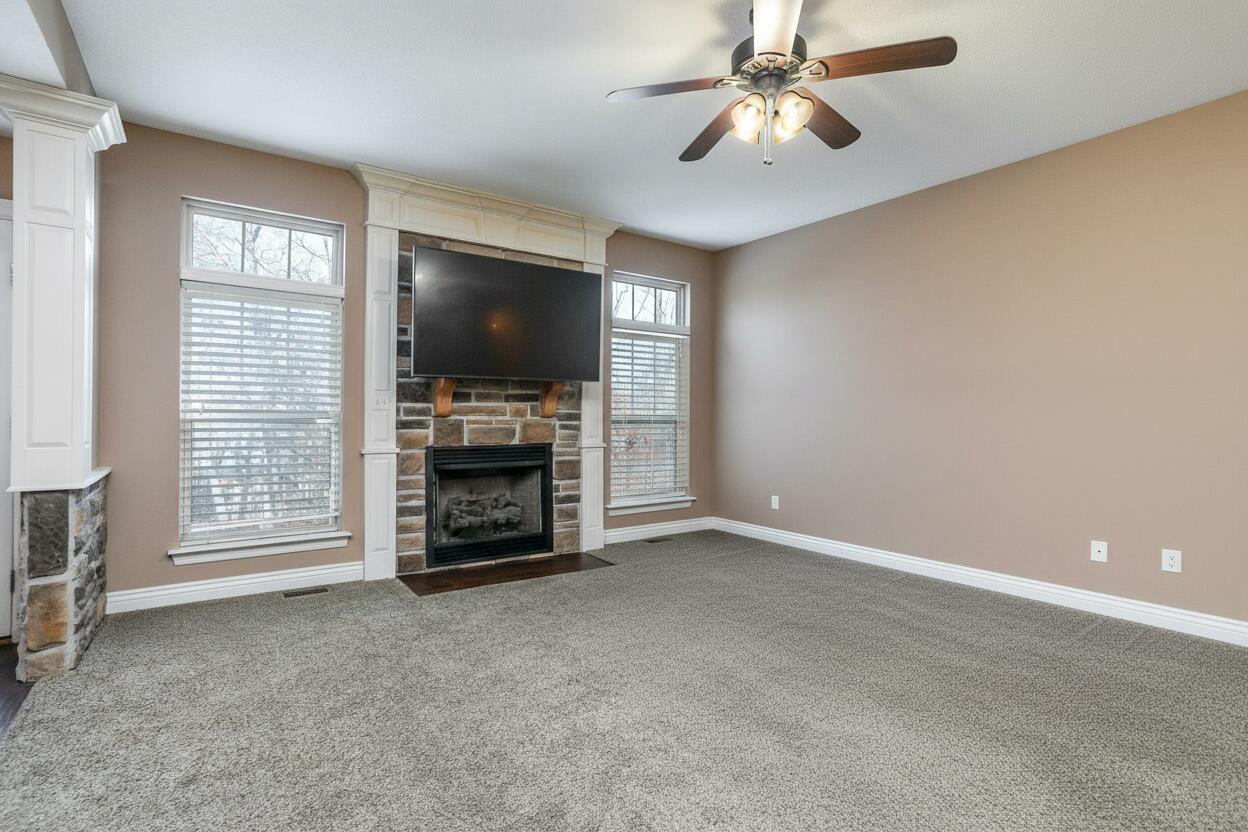 4601 Maple Leaf Dr Property Photo 2
