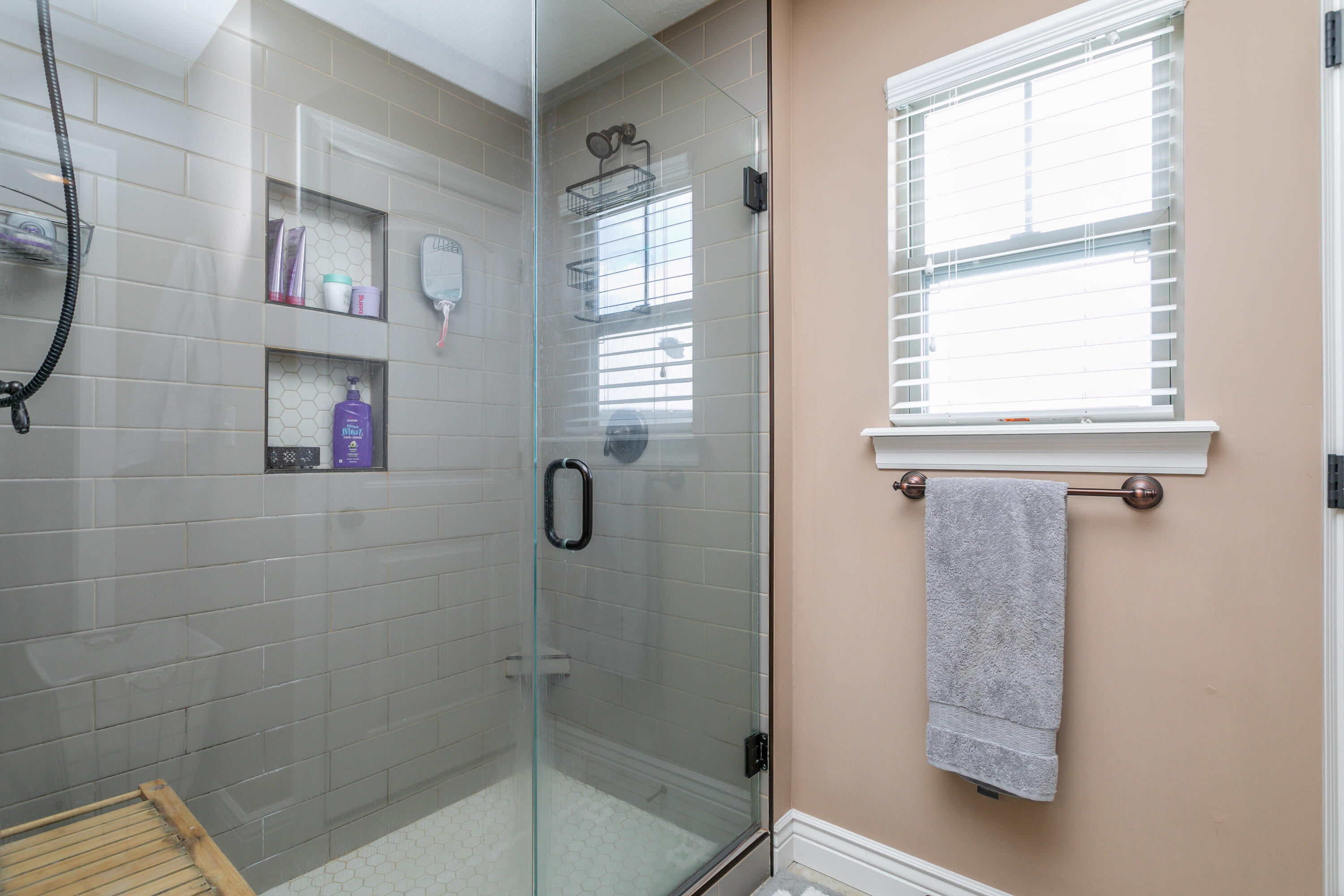 4601 Maple Leaf Dr Property Photo 8