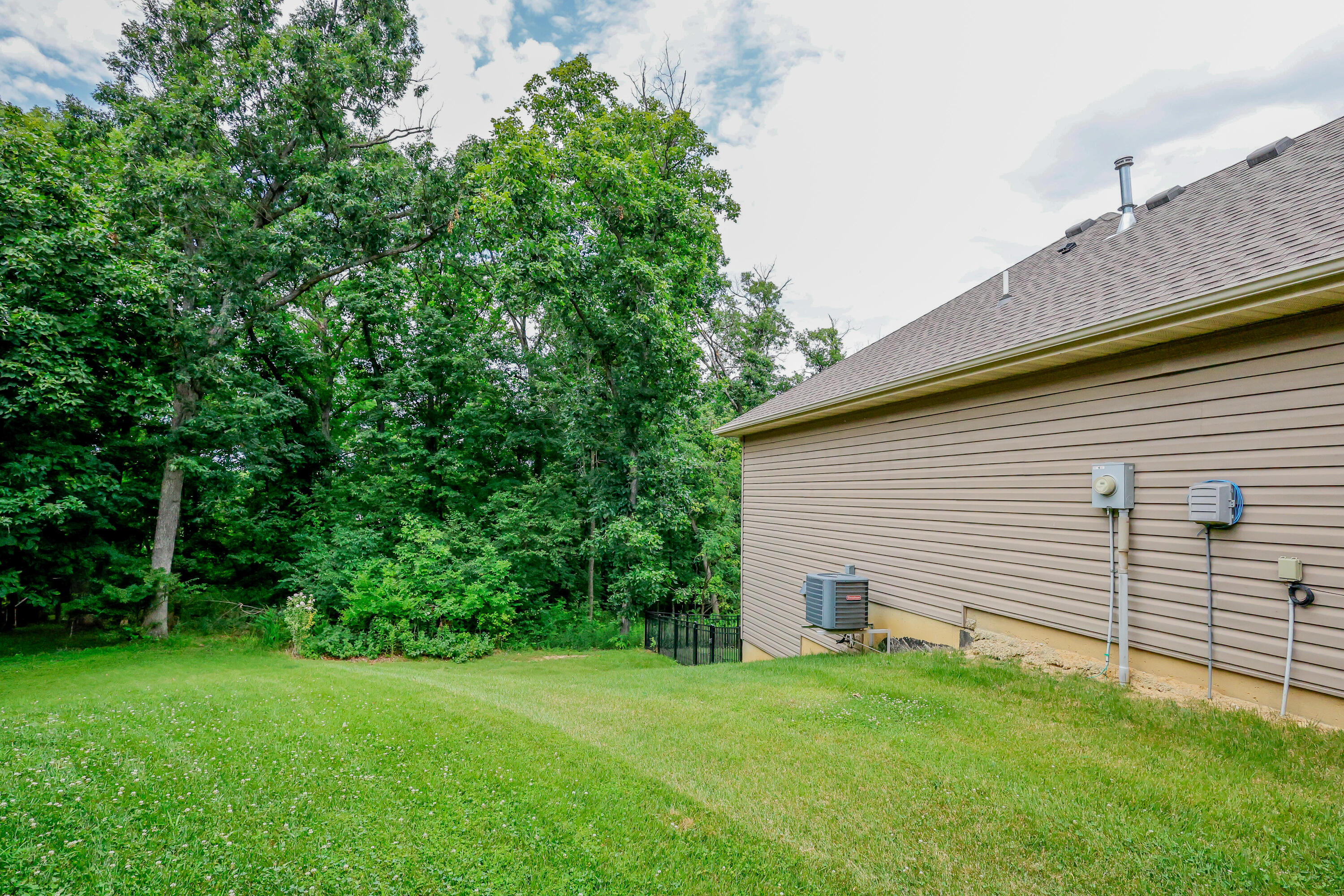 4601 Maple Leaf Dr Property Photo 30