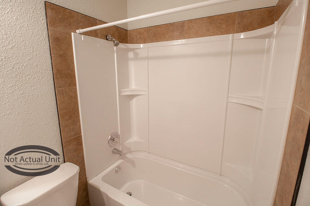 1013 W Ash St Property Photo 16