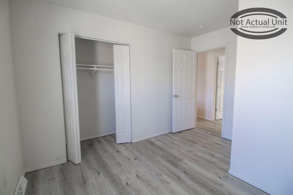 1013 W Ash St Property Photo 18
