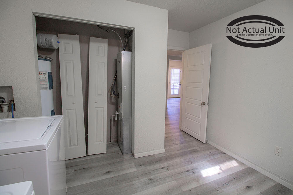 1013 W Ash St Property Photo 30