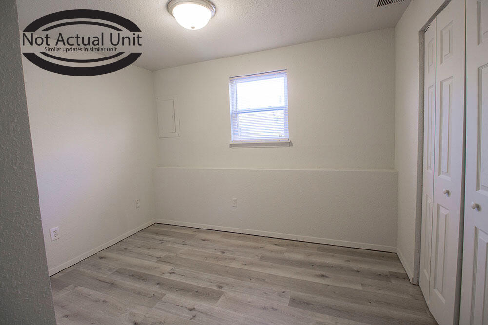 1013 W Ash St Property Photo 31