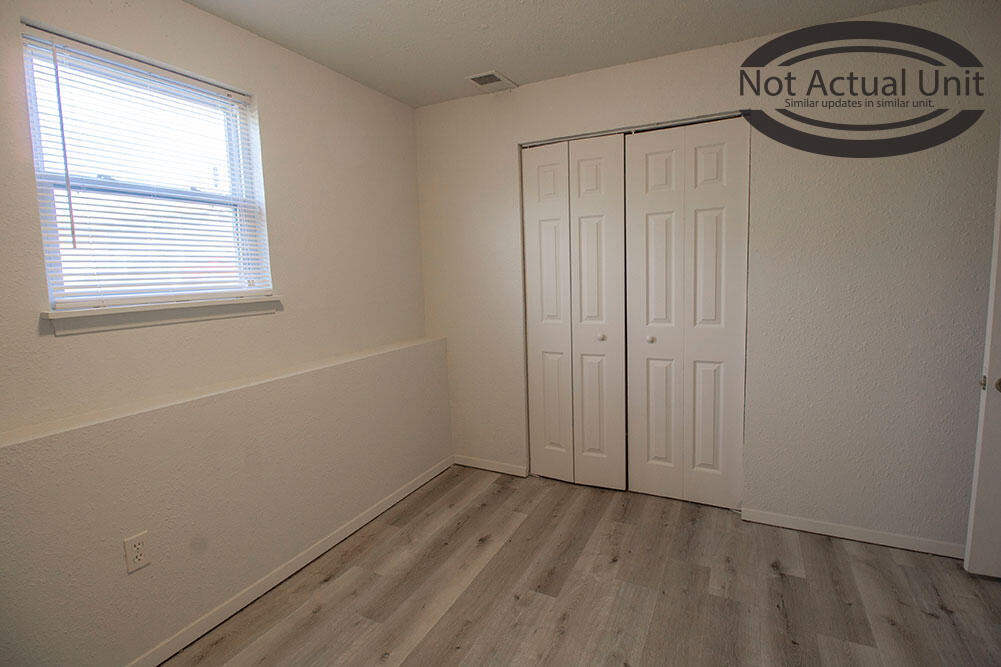 1013 W Ash St Property Photo 32