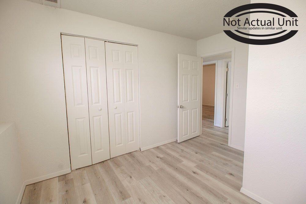 1013 W Ash St Property Photo 33