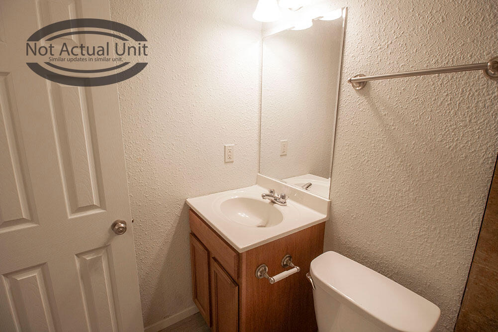 1013 W Ash St Property Photo 36