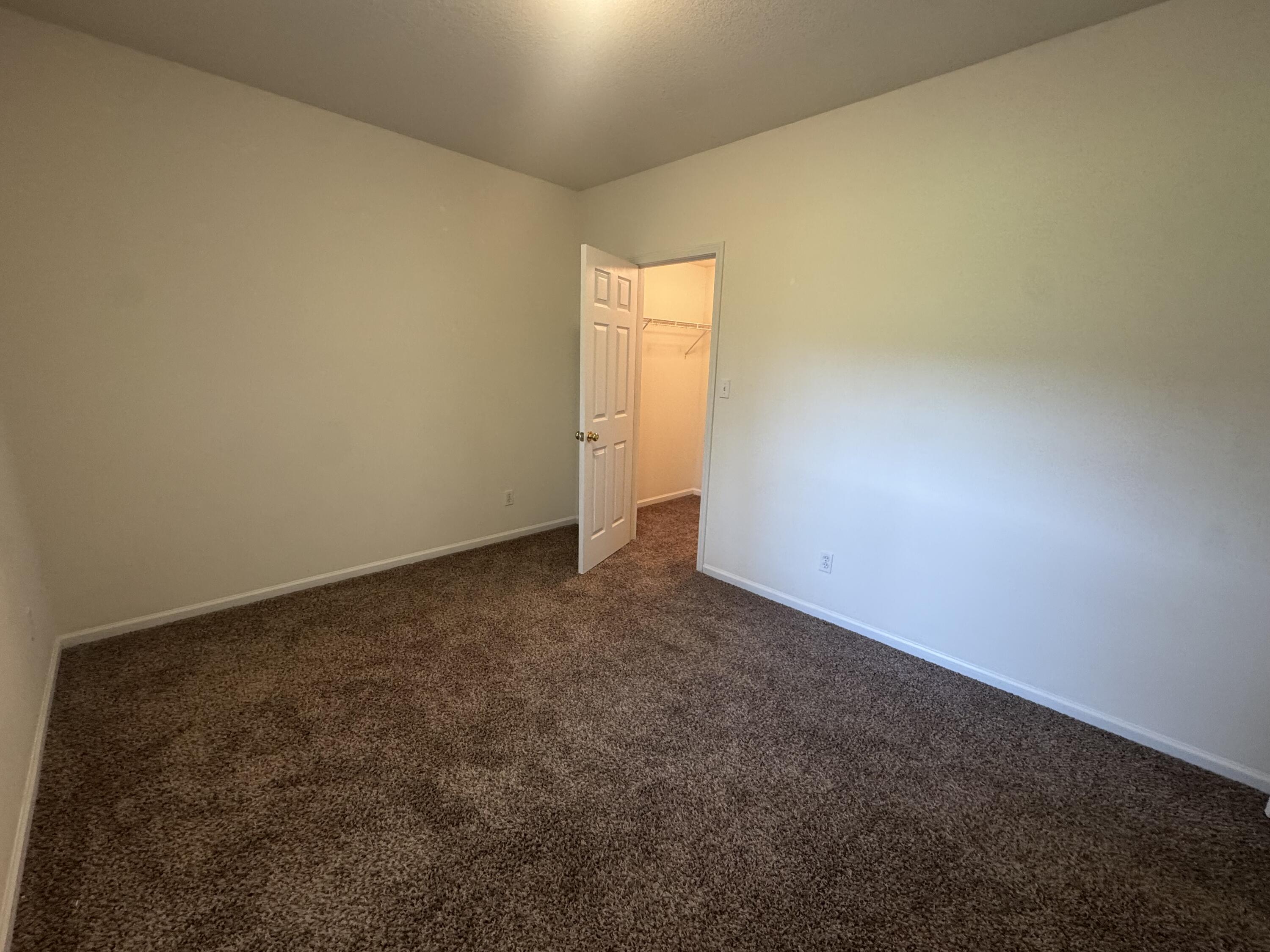 3410 E Saint Charles Rd Property Photo 6