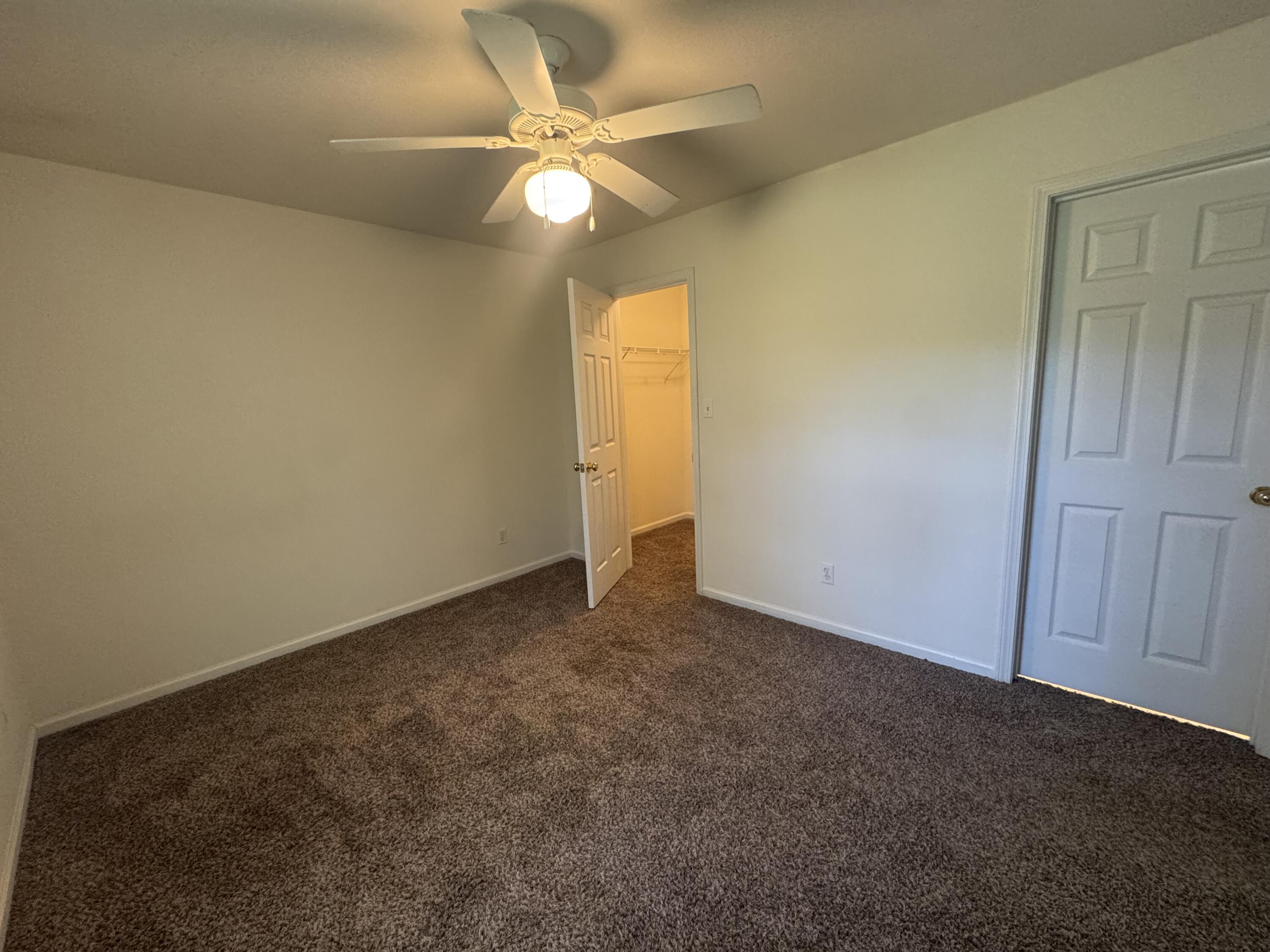 3410 E Saint Charles Rd Property Photo 21