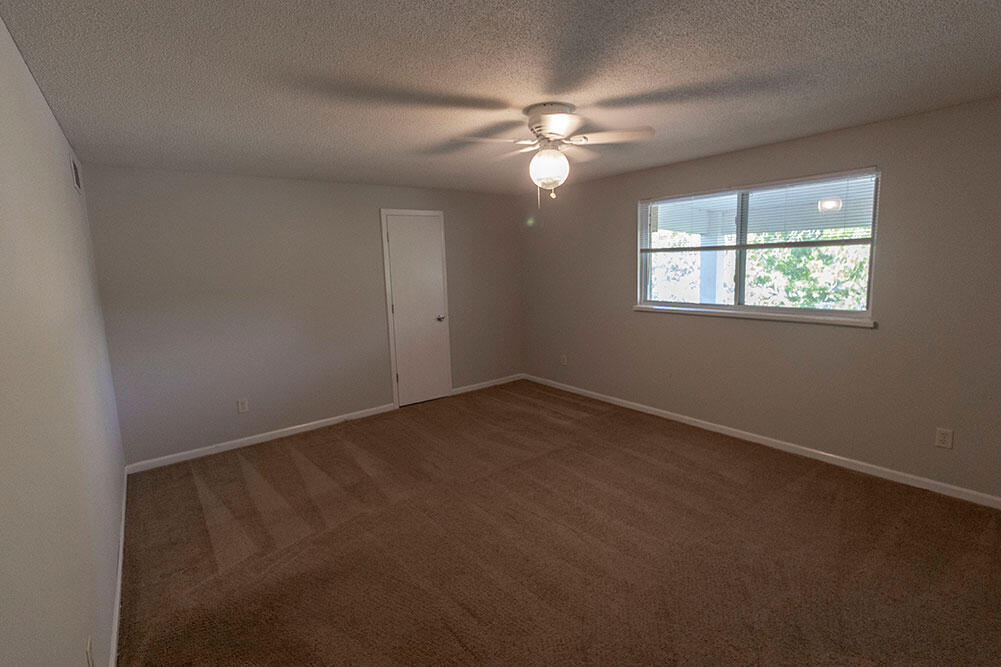 1305 N Golf Blvd B Property Photo 11
