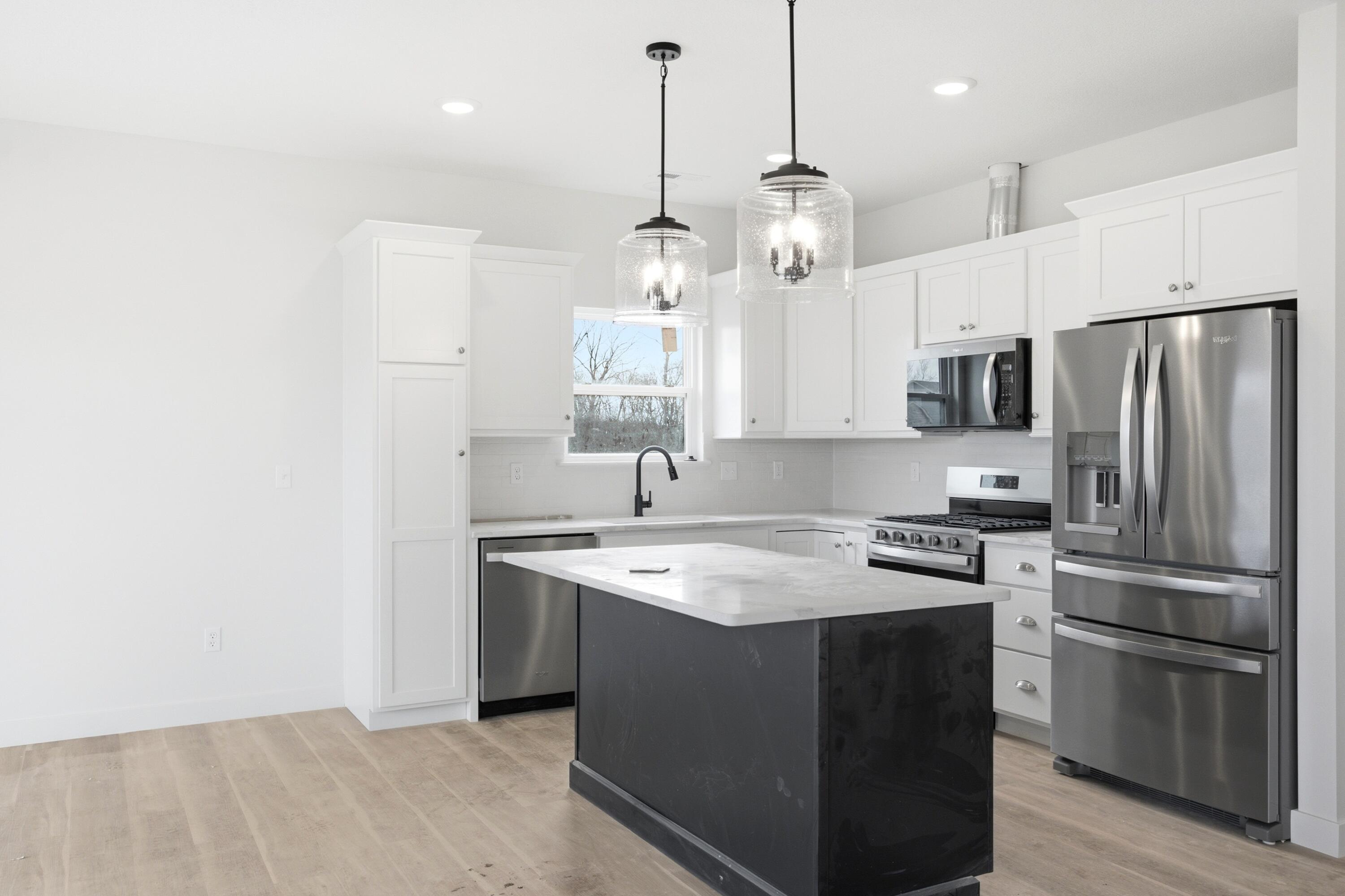 2016 Stone Mountain Ct Property Photo 8
