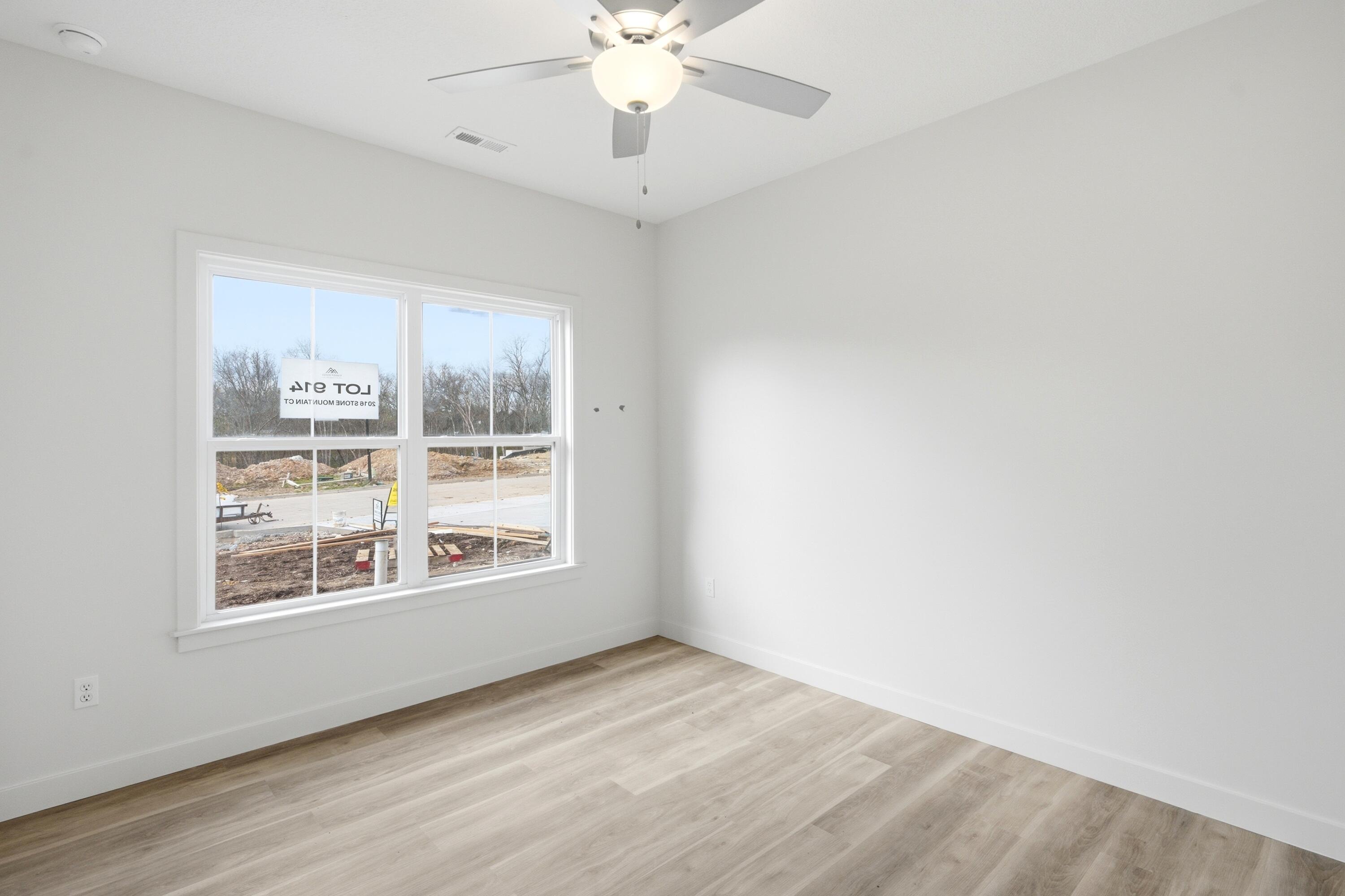 2016 Stone Mountain Ct Property Photo 17