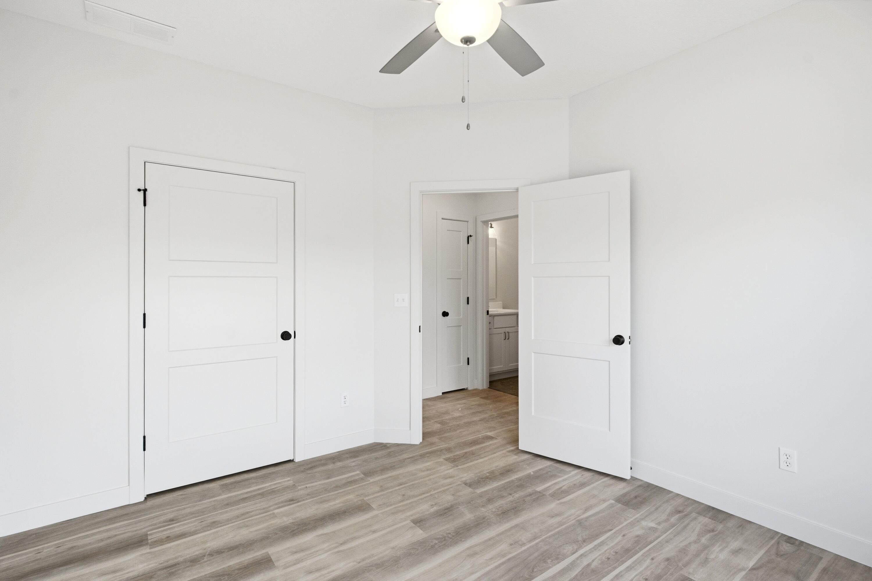 2016 Stone Mountain Ct Property Photo 18