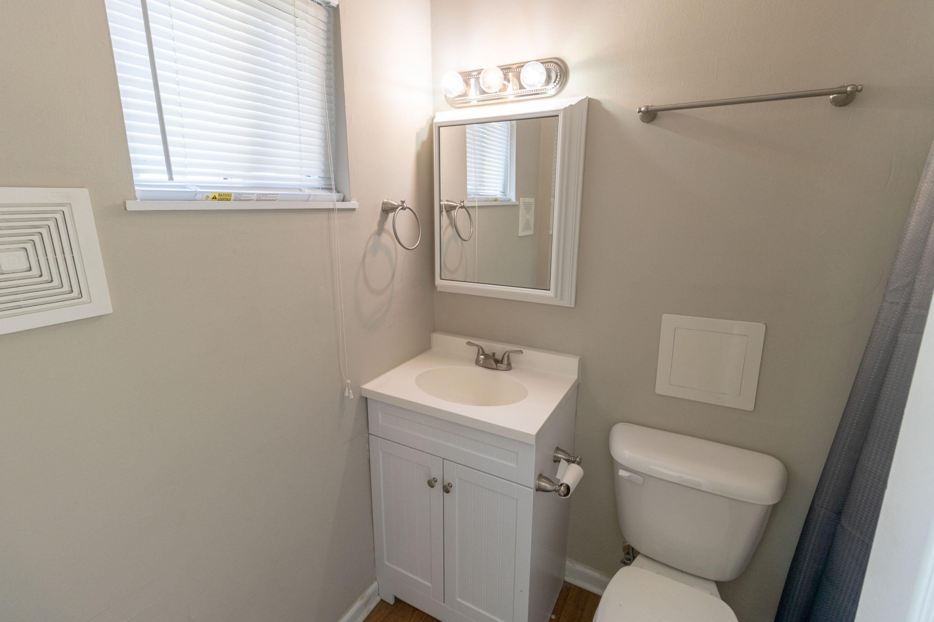 105 N Garth Ave 5 Property Photo 9