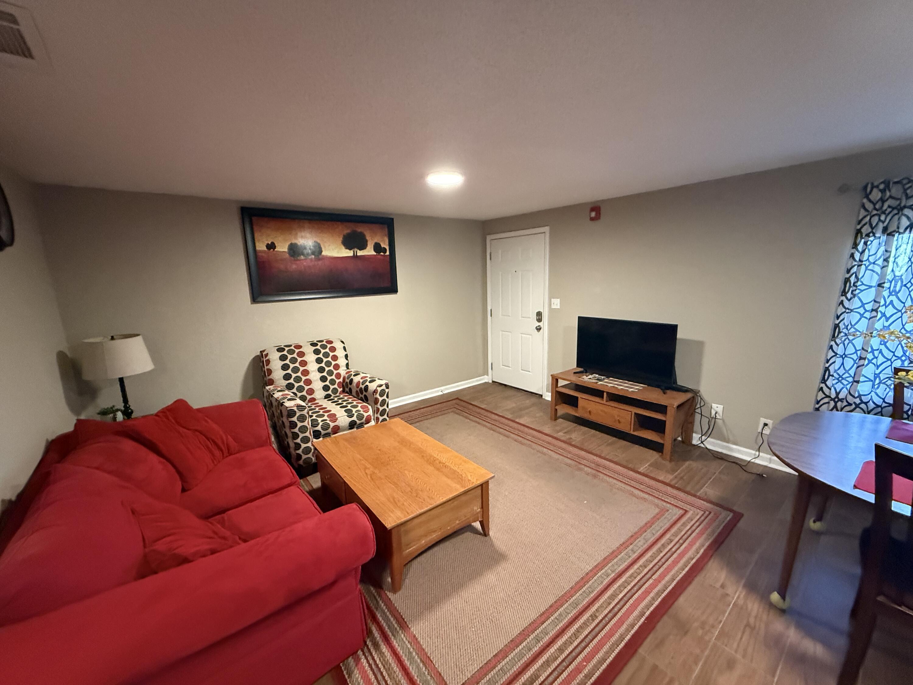 105 N Garth Ave 56 Property Photo 6