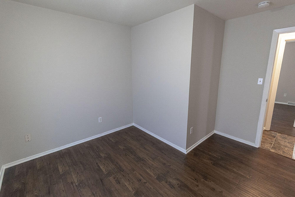 1011 W Ash St Property Photo 11