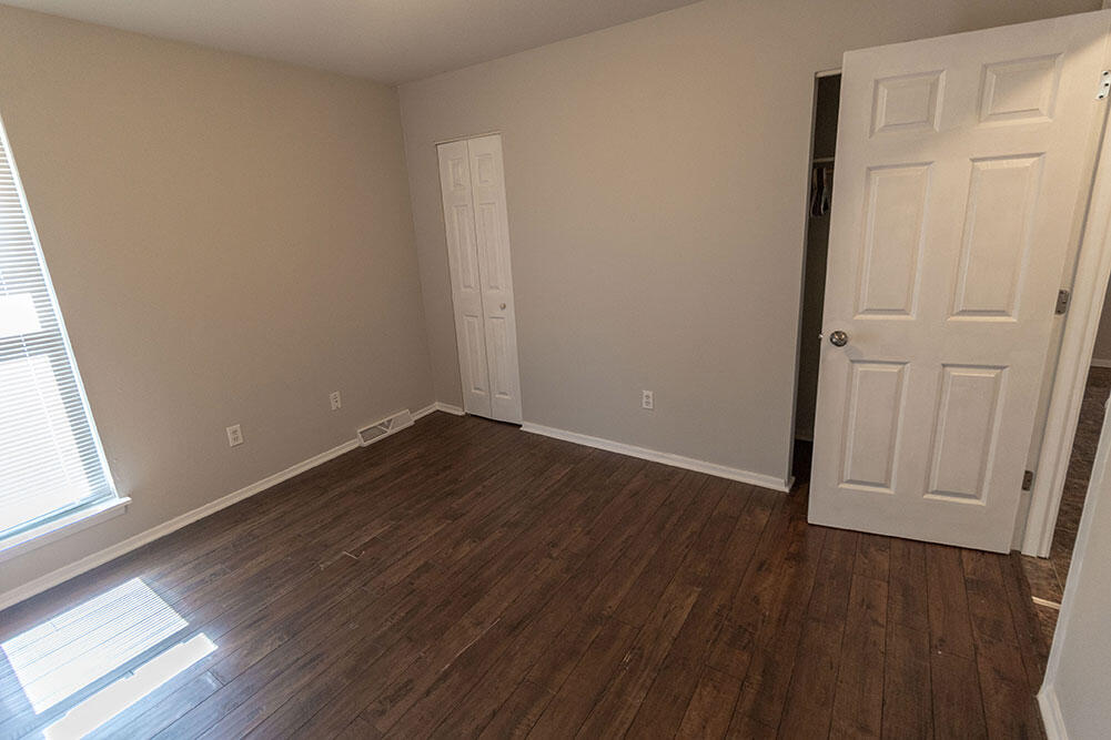 1011 W Ash St Property Photo 16