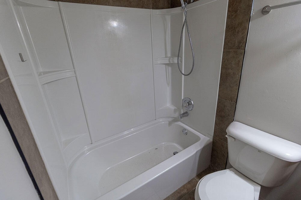1011 W Ash St Property Photo 26
