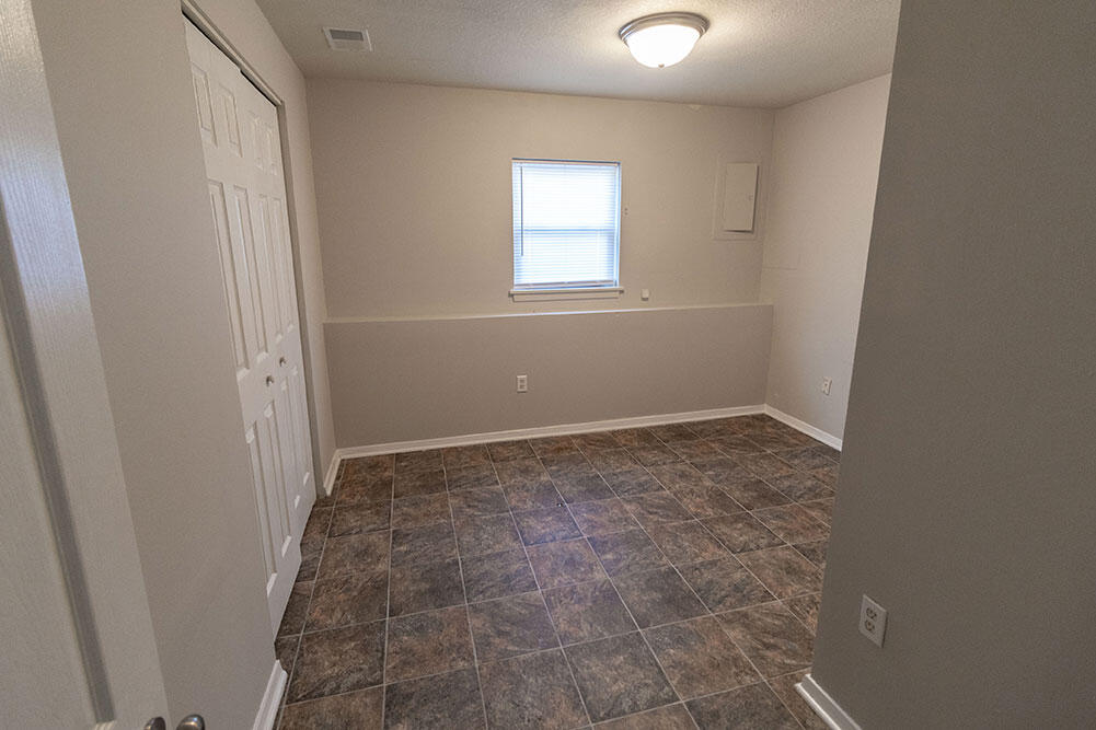 1011 W Ash St Property Photo 27