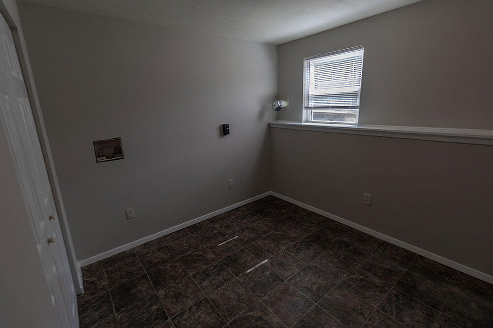 1011 W Ash St Property Photo 30