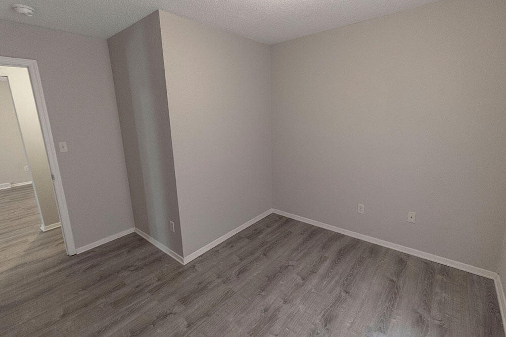 215 Wheaton Ct Property Photo 11