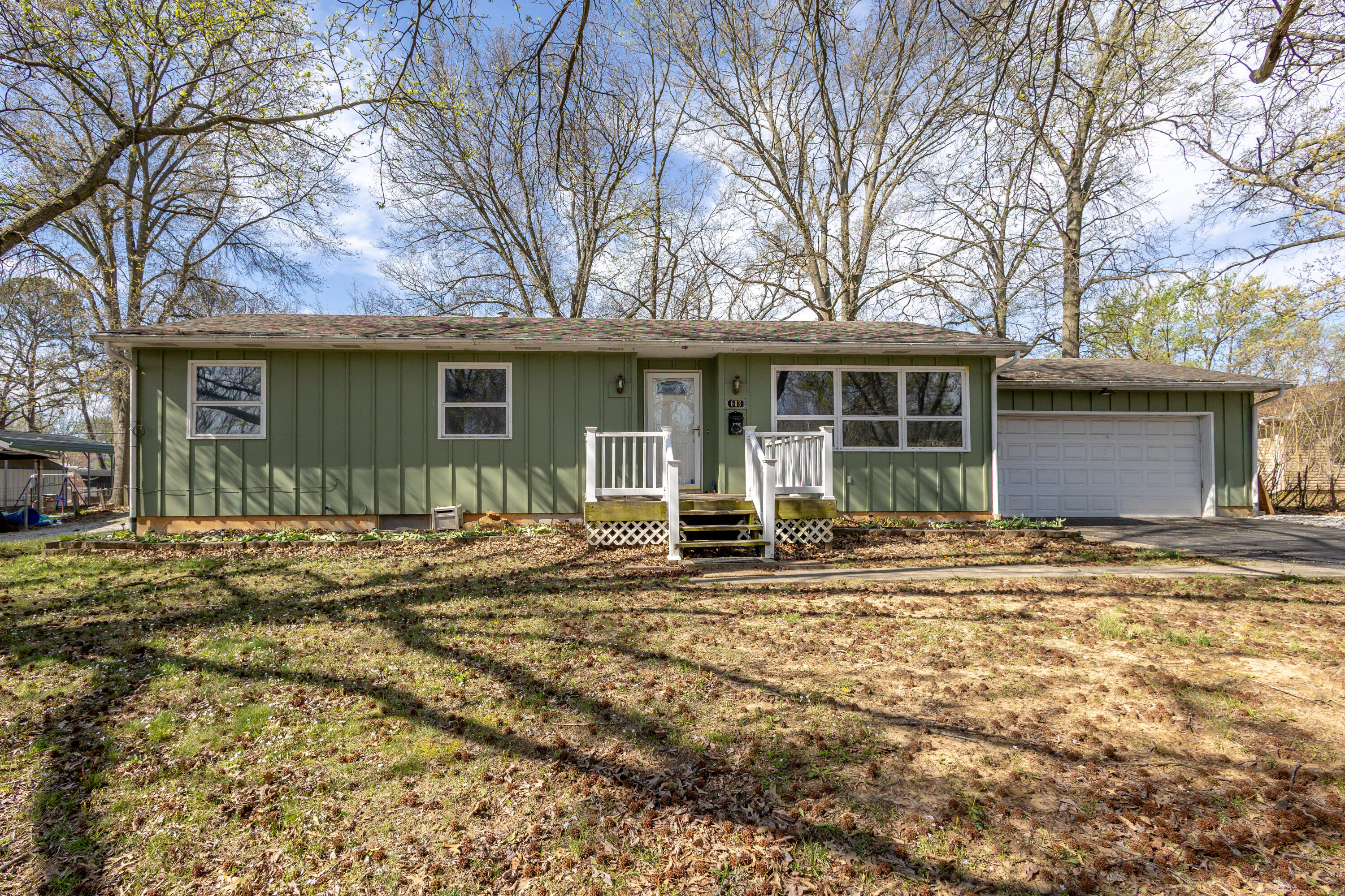 603 Spring Valley Dr Property Photo 1