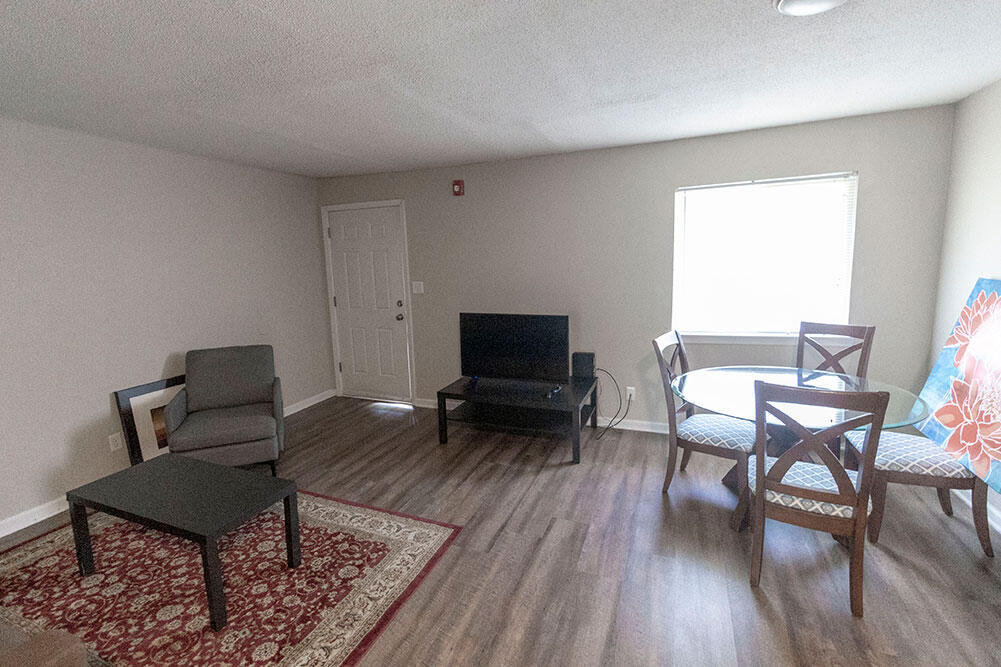 105 N Garth Ave 53 Property Photo 5
