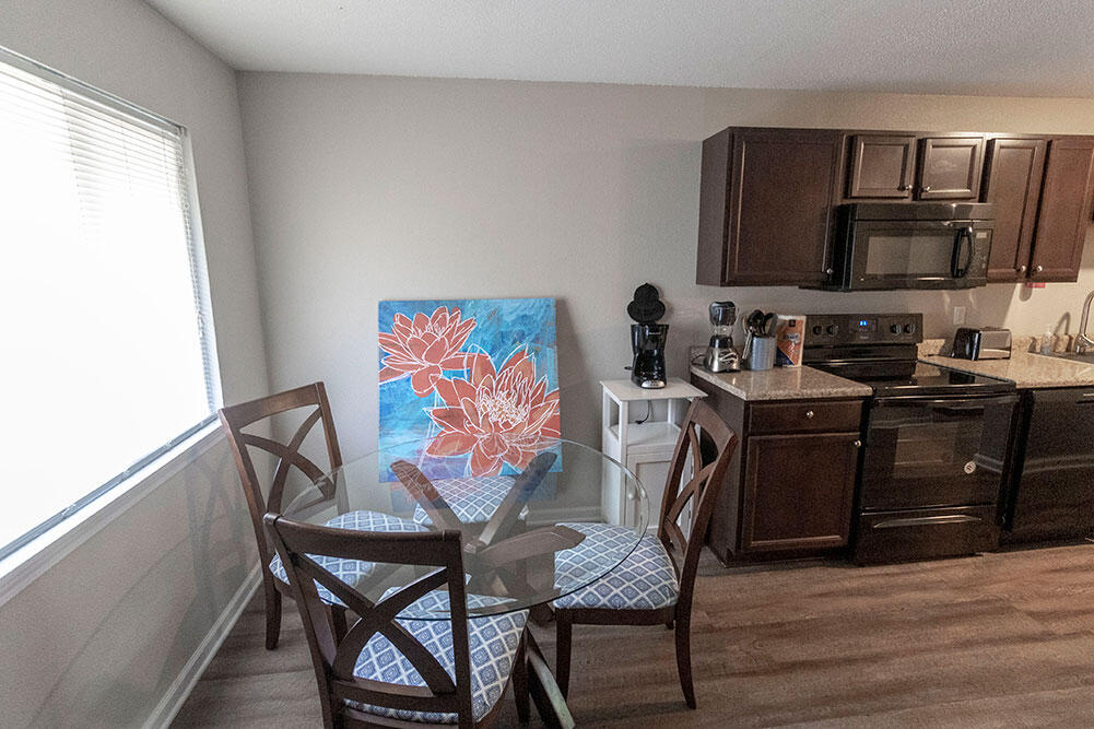 105 N Garth Ave 53 Property Photo 6