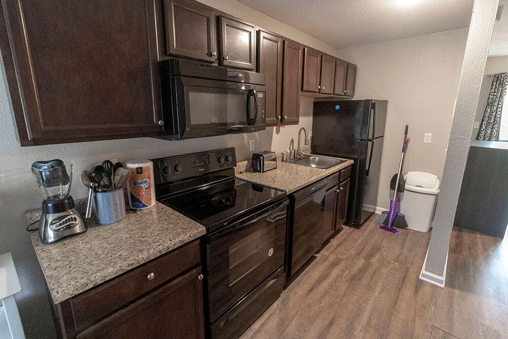 105 N Garth Ave 53 Property Photo 7