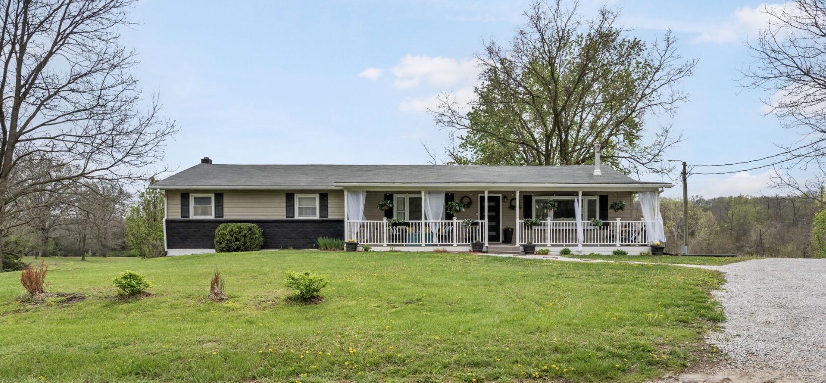 12217 Ferry Rd Property Photo 2