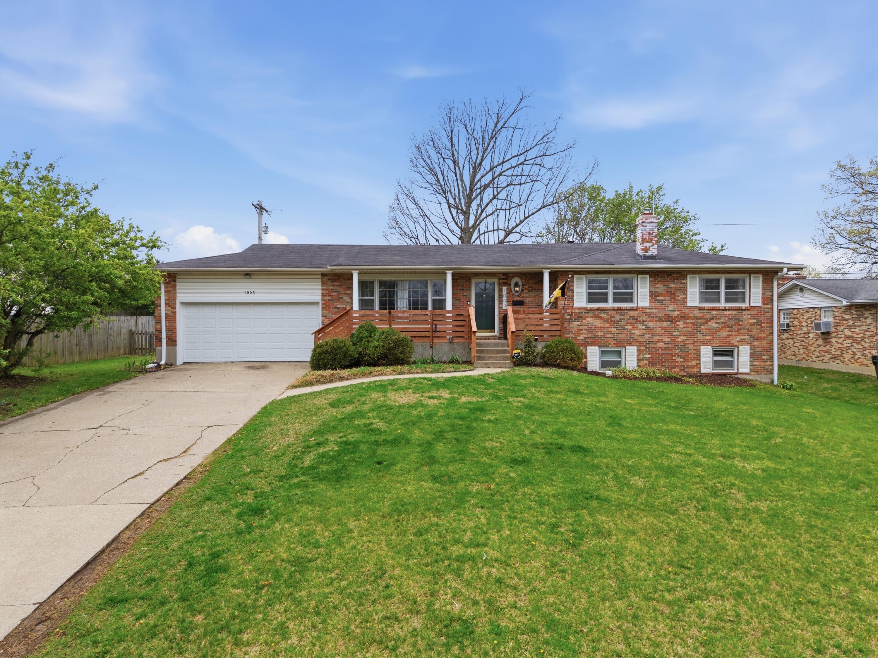 1003 Yale Property Photo 1