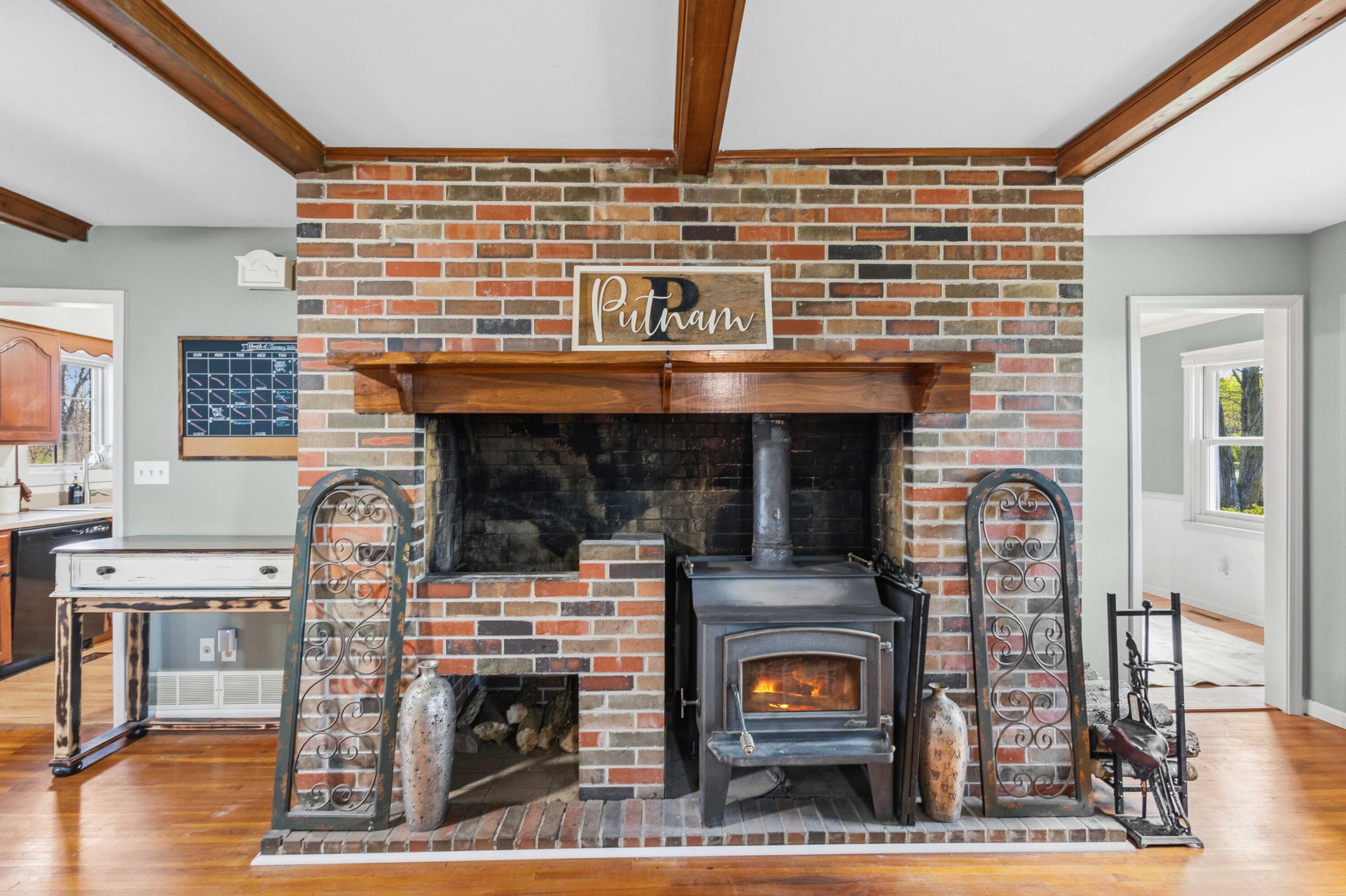 6916 State Road C Property Photo 5
