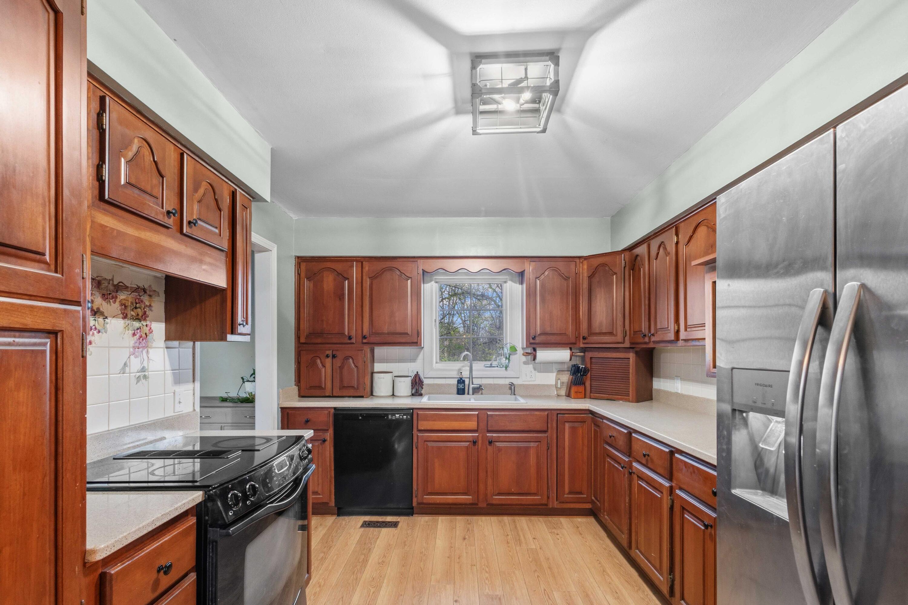 6916 State Road C Property Photo 11