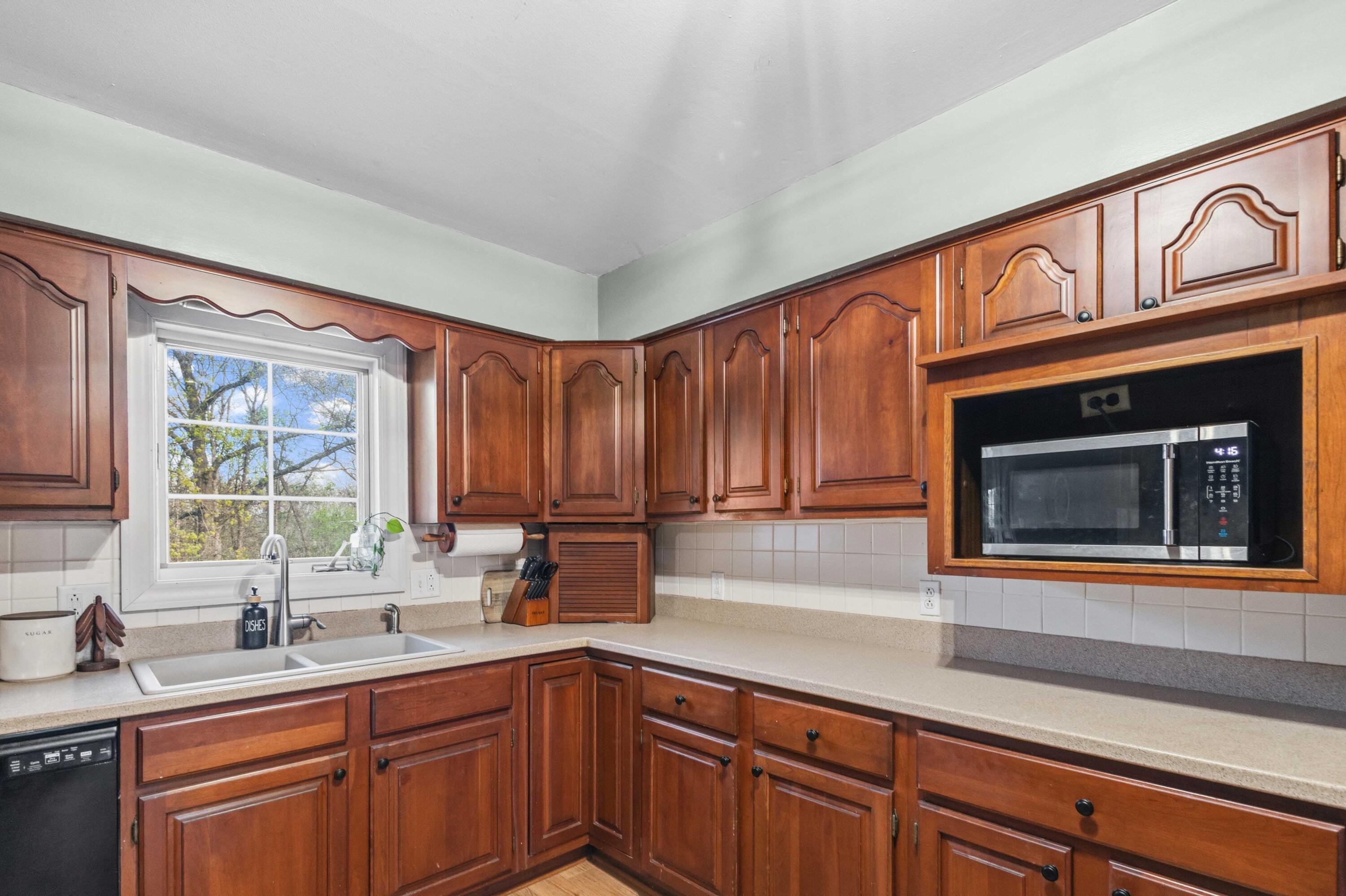 6916 State Road C Property Photo 12