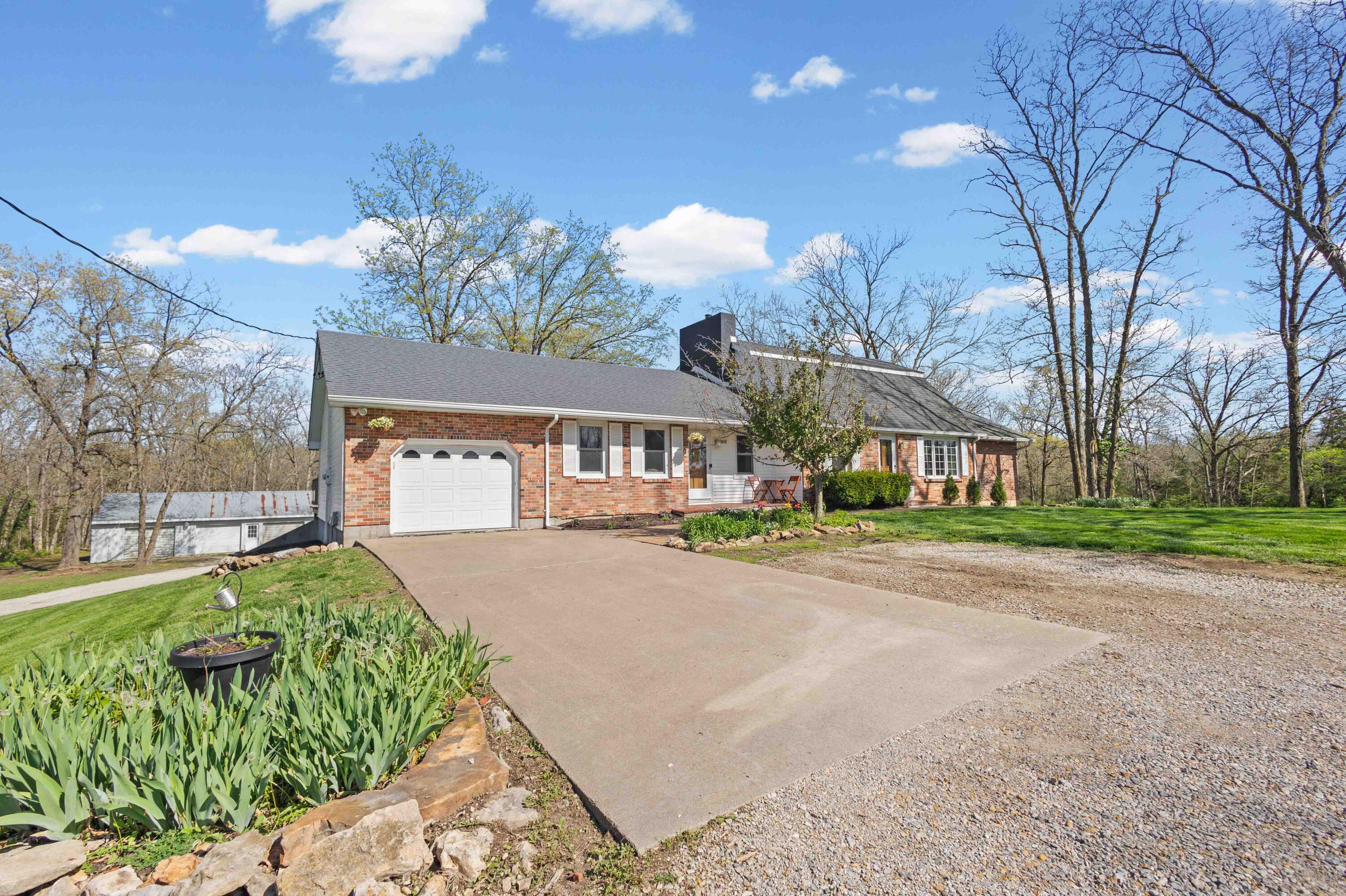 6916 State Road C Property Photo 56
