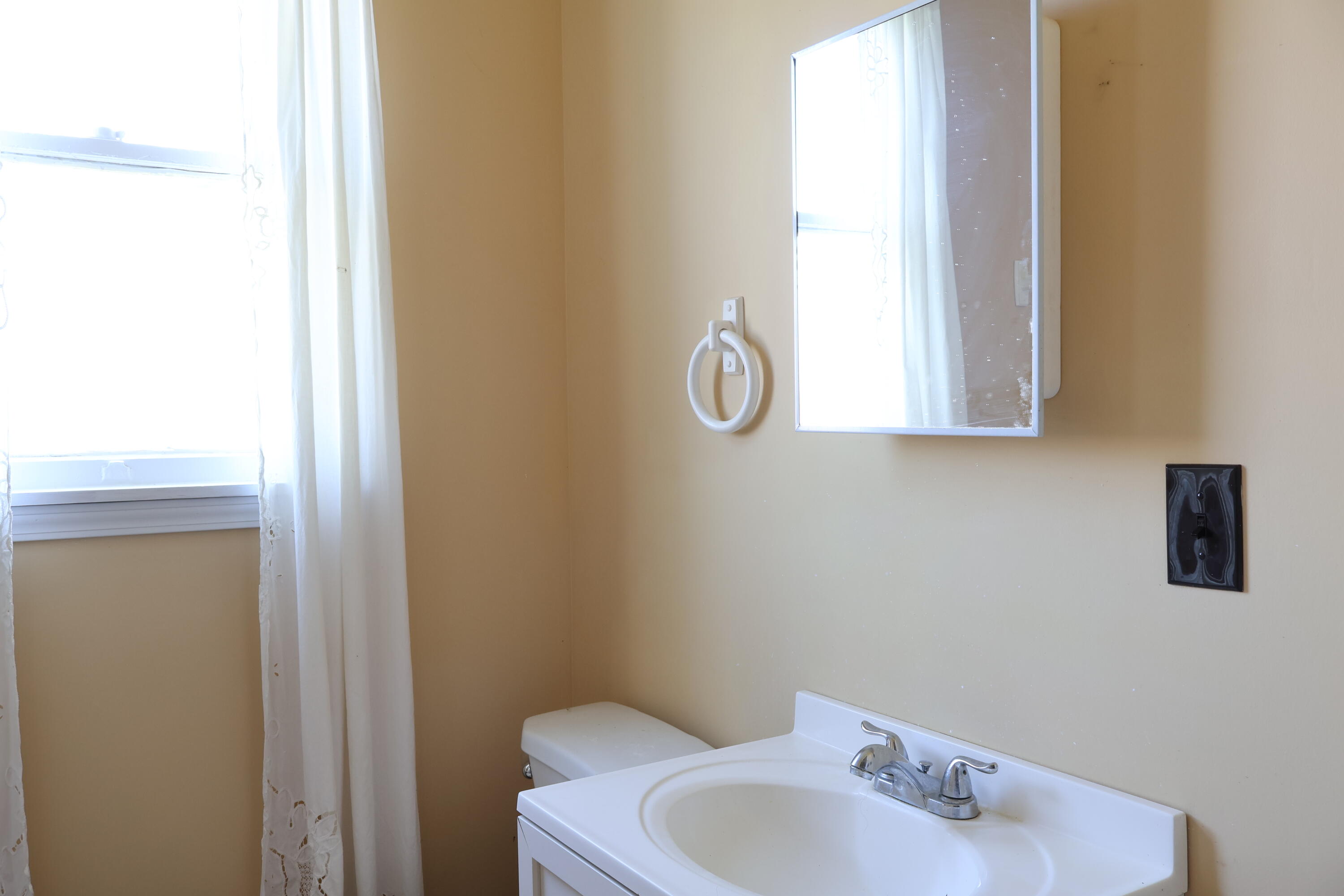 803 E Jackson St Property Photo 17