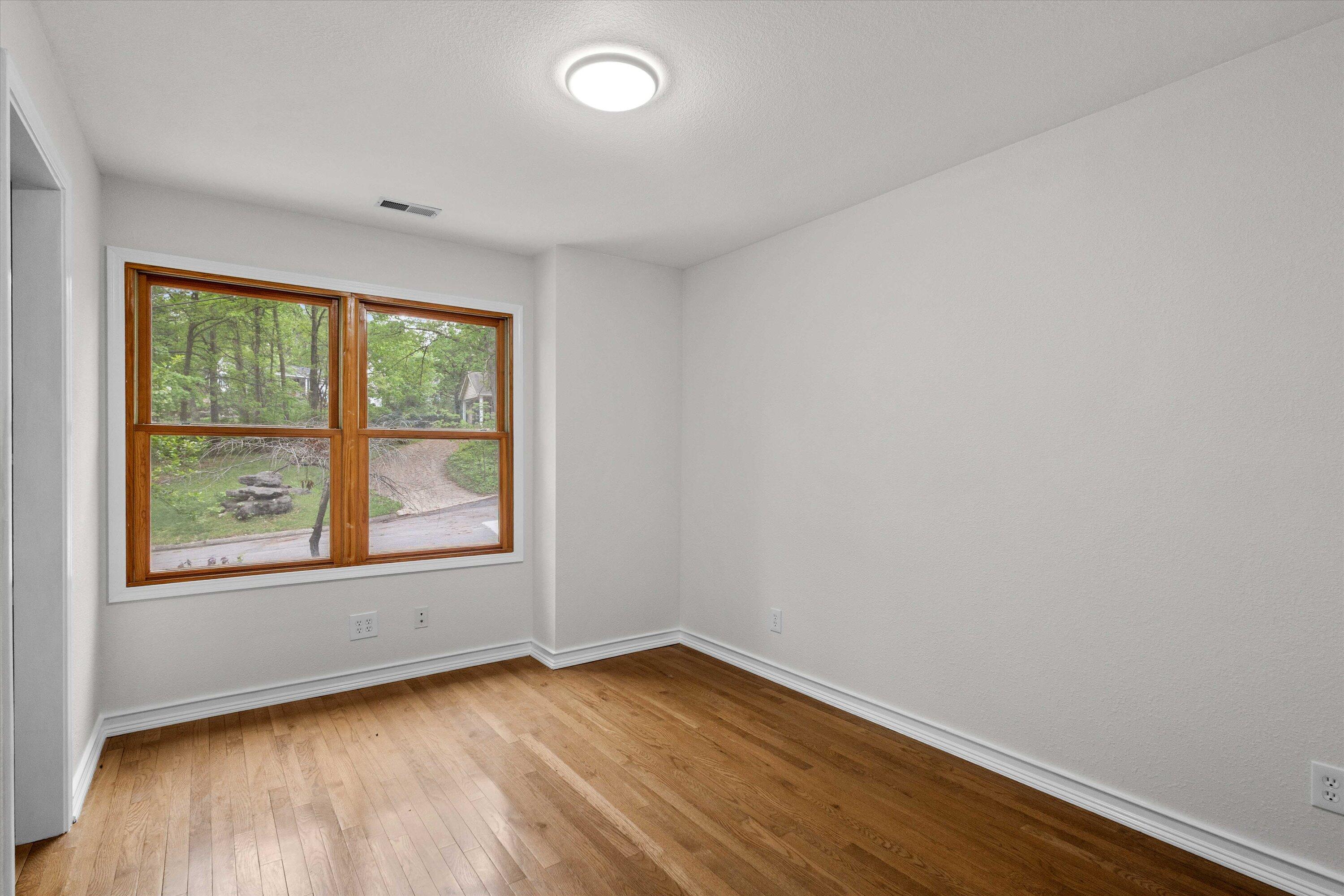 701 Glenwood Ct Property Photo 46