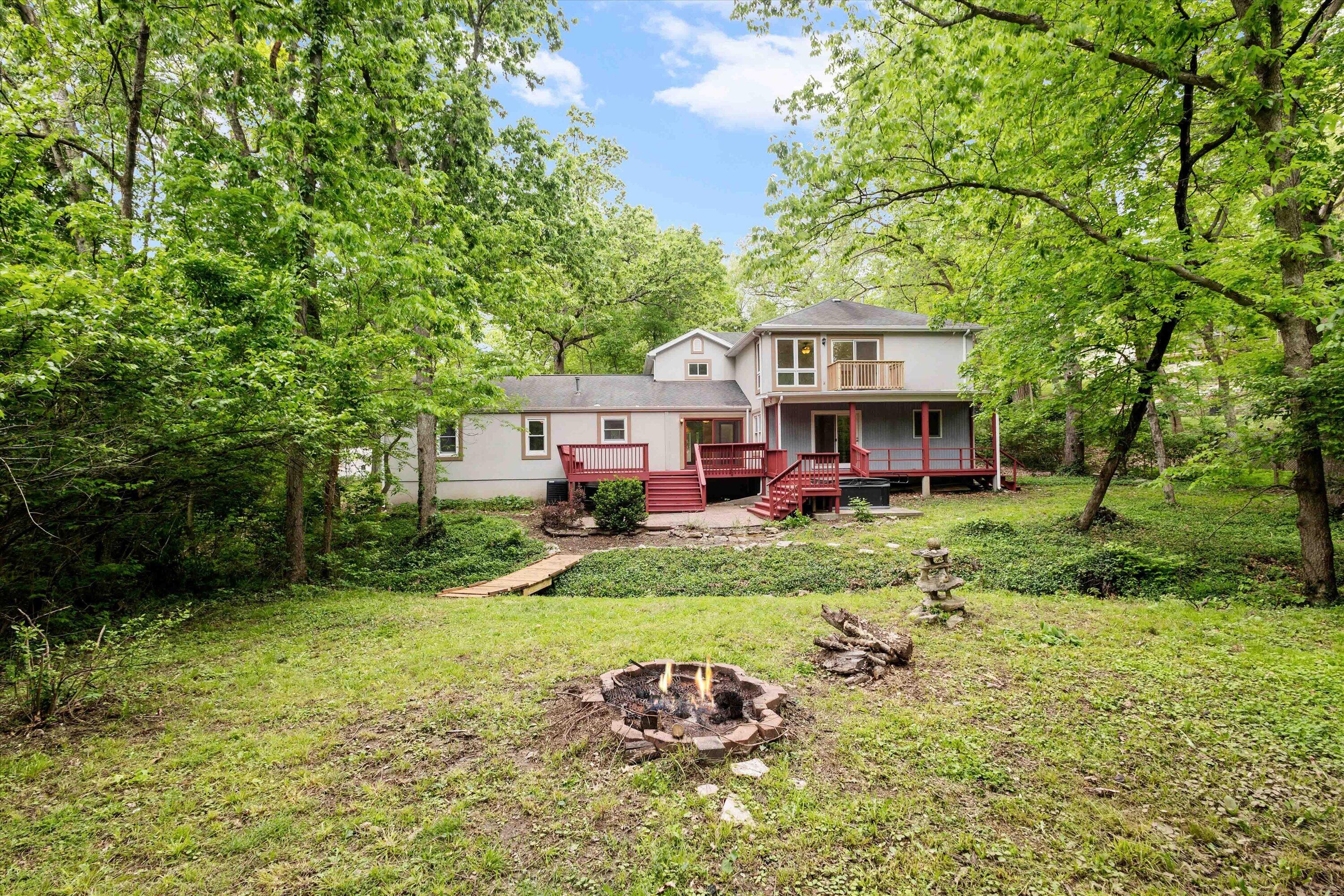 701 Glenwood Ct Property Photo 48