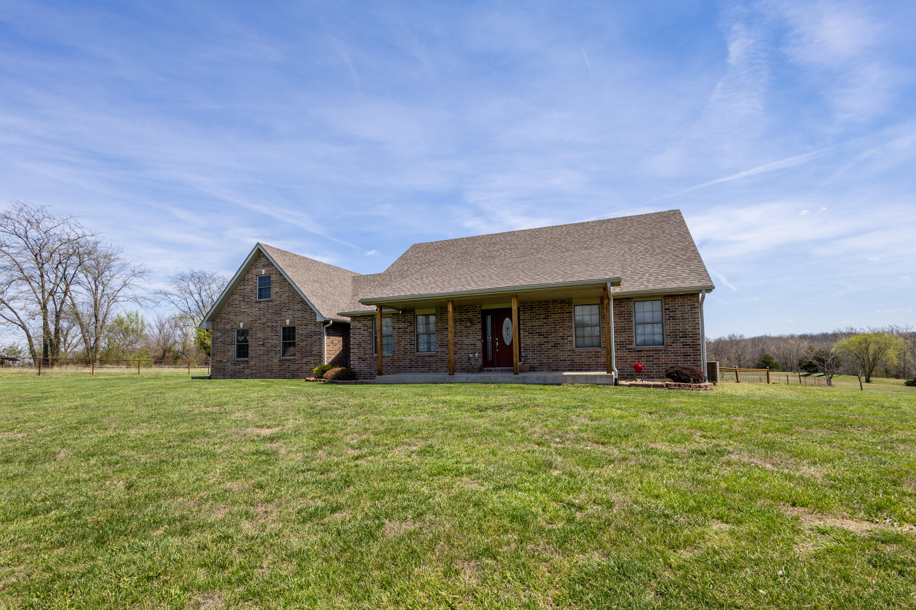 5720 N Kircher Rd Property Photo 1
