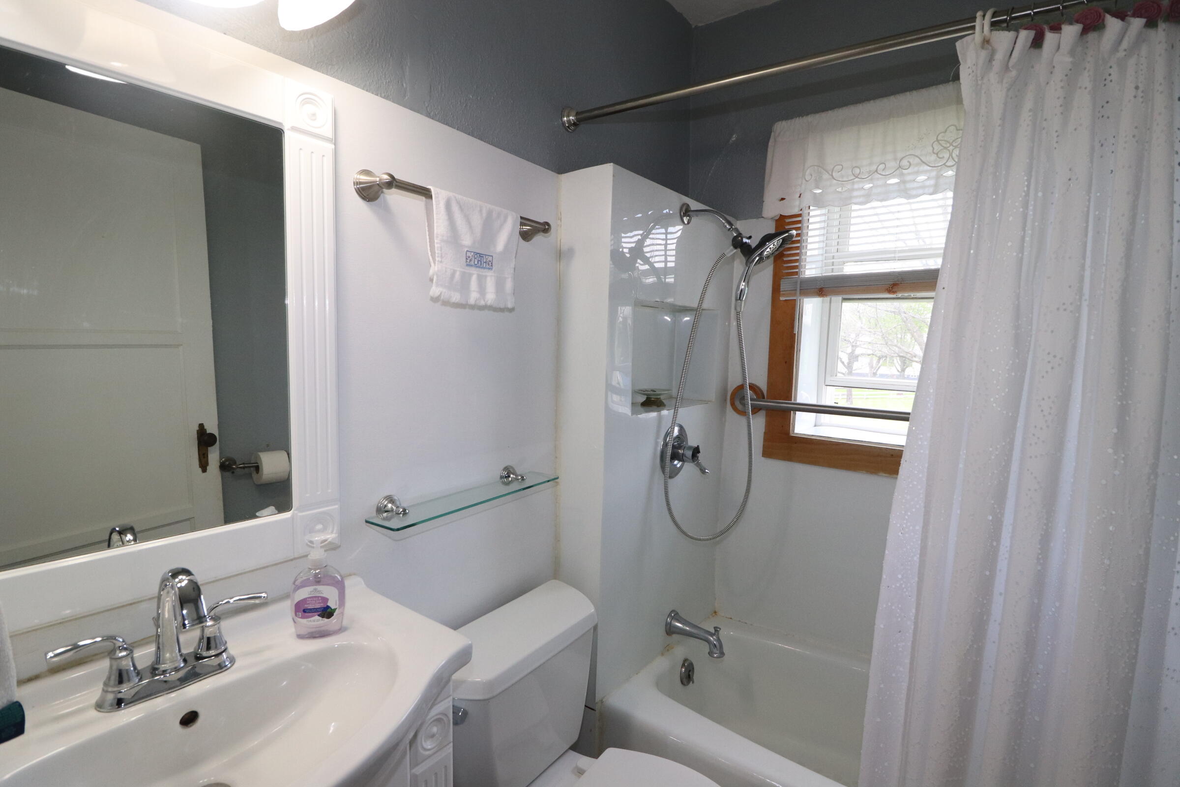 550 S Summit Dr Property Photo 10