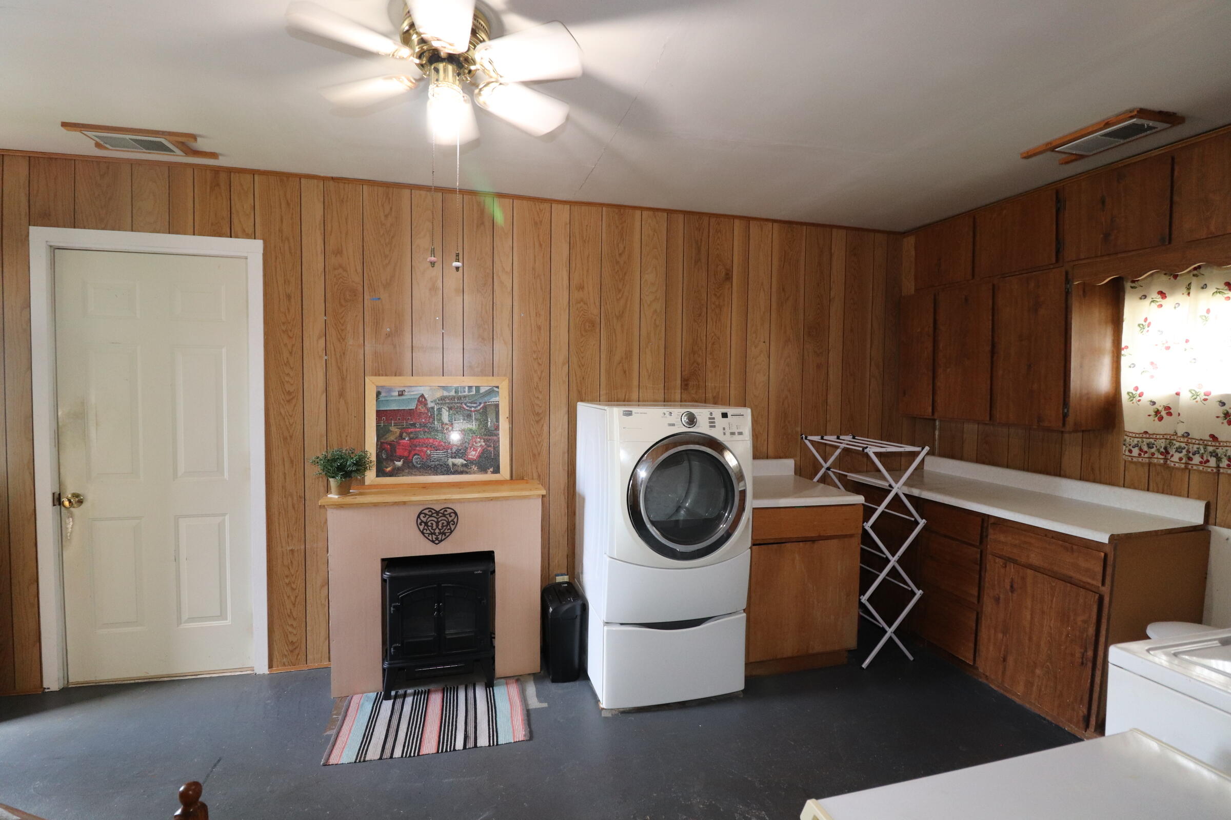550 S Summit Dr Property Photo 15