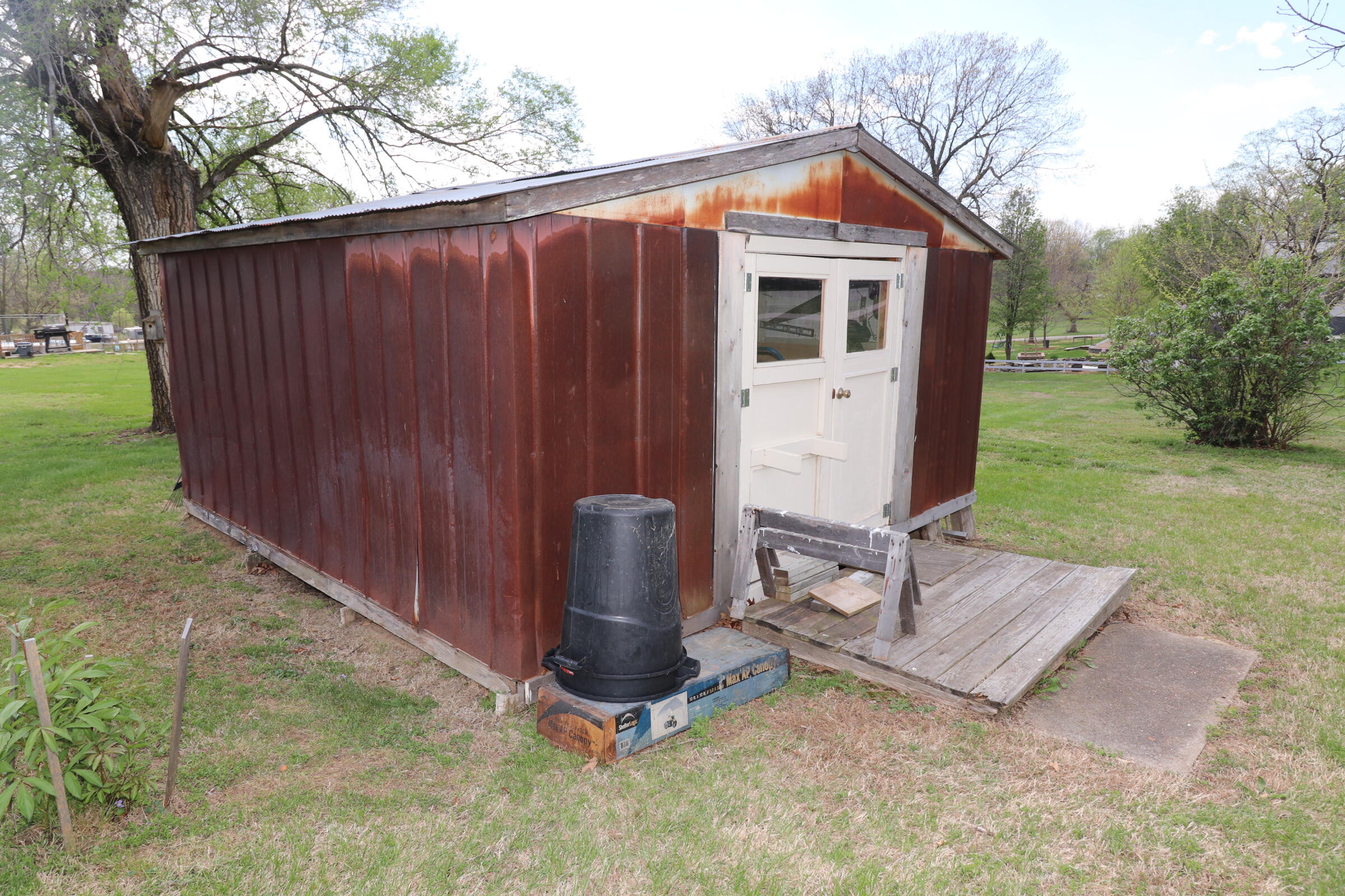 550 S Summit Dr Property Photo 23