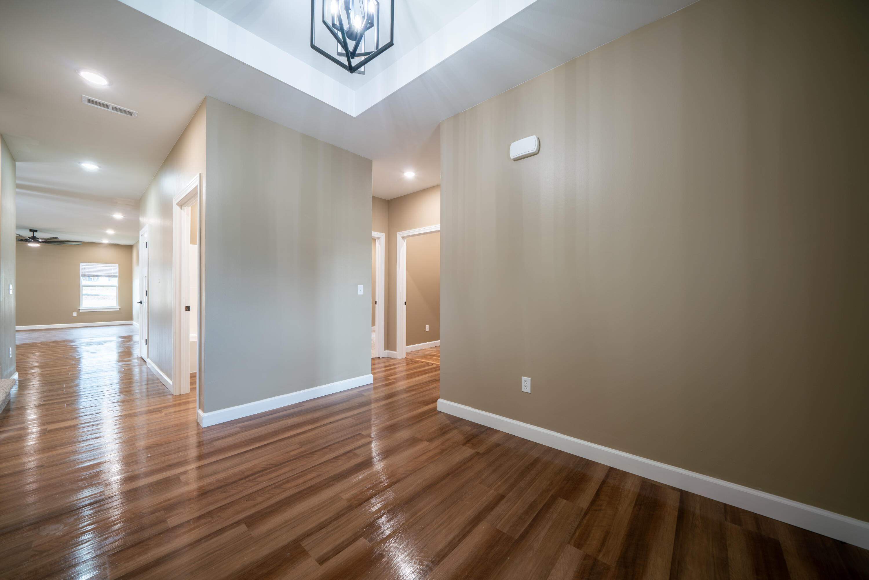 779 Vine Dr Property Photo 6