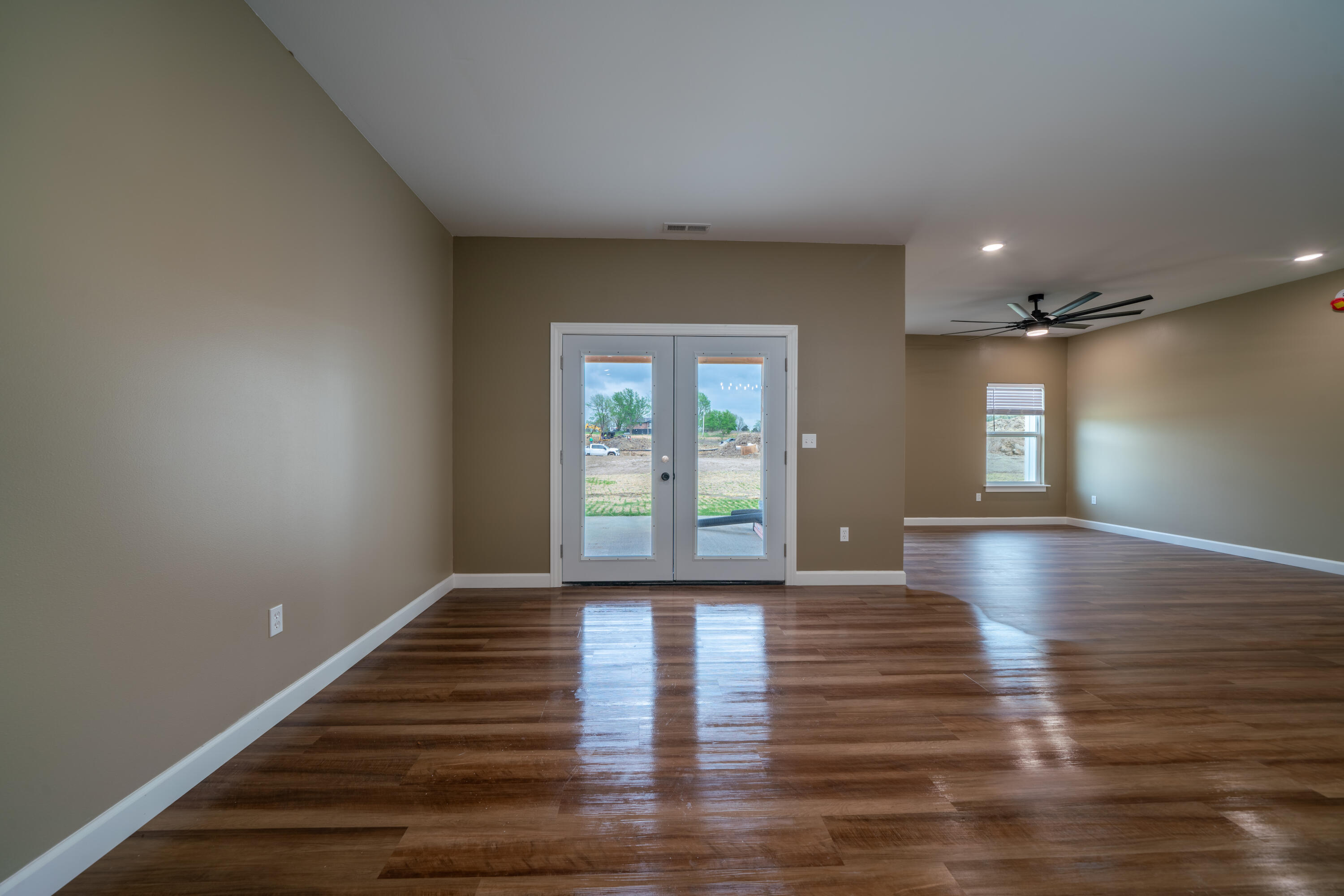 779 Vine Dr Property Photo 17