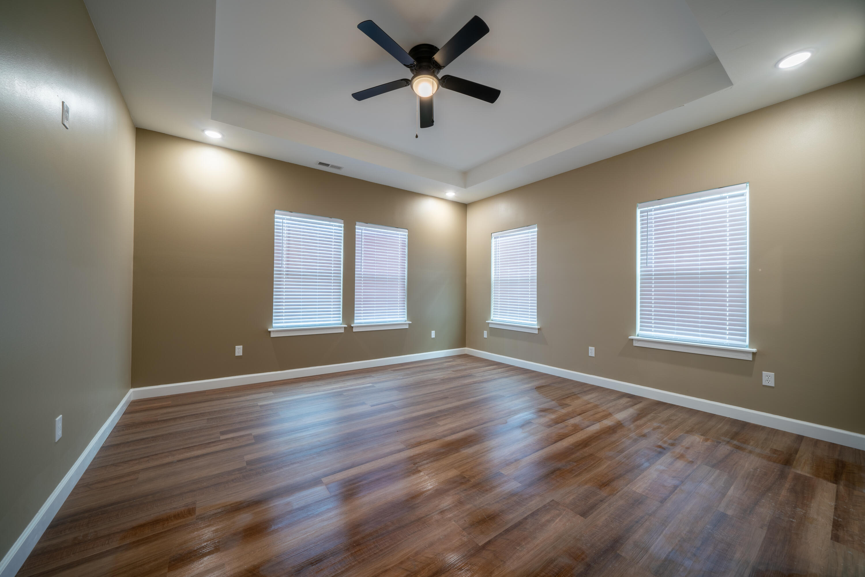 779 Vine Dr Property Photo 21