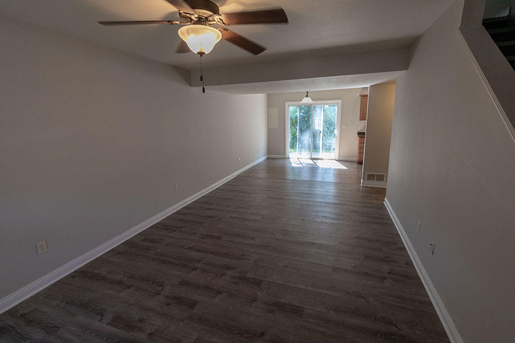 4700 Dehaven Dr Property Photo 3