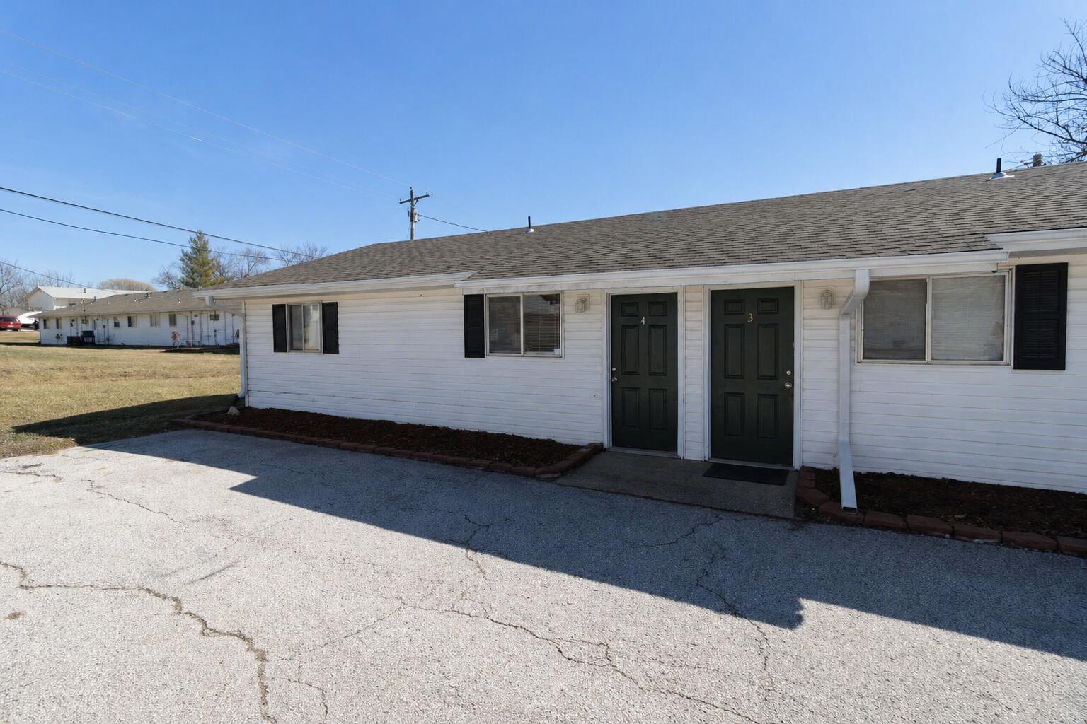 7312 N WADE SCHOOL RD 2 Property Photo 1
