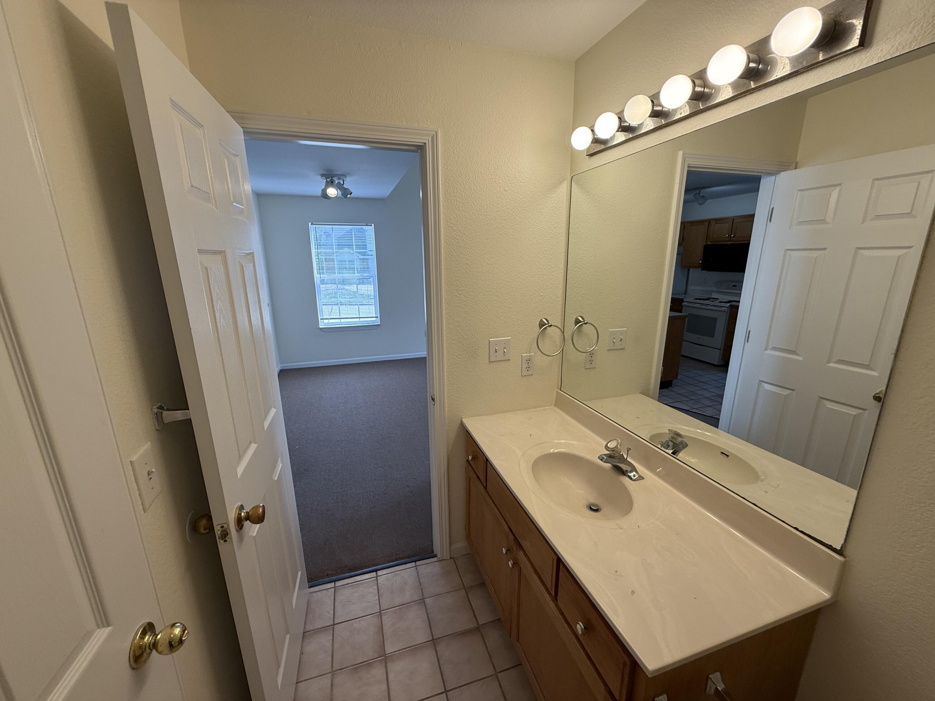 1326 N Frideriki Dr Property Photo 14